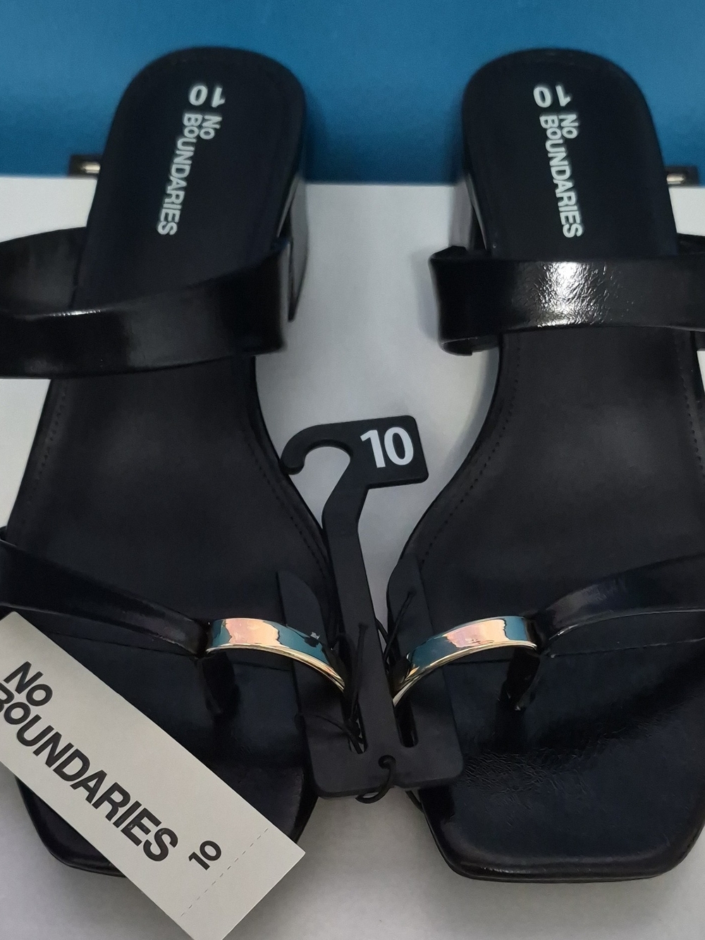 No Boundaries Black Women's Slide Sandals with Metallic Accent - Size 10